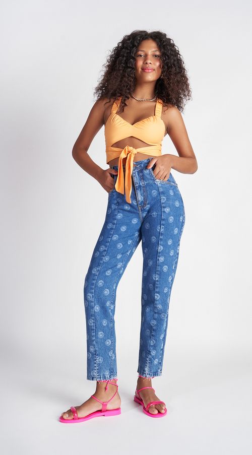 Calça Zinco Mom Cós Alto Com Laser Jeans