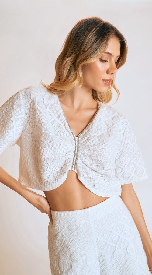 Blusa Zinco Decote V Manga Curta Com Cordão Off White
