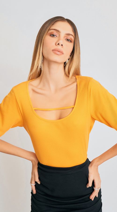 Blusa Zinco Decote Redondo Manga Curta Detalhe Viés Laranja