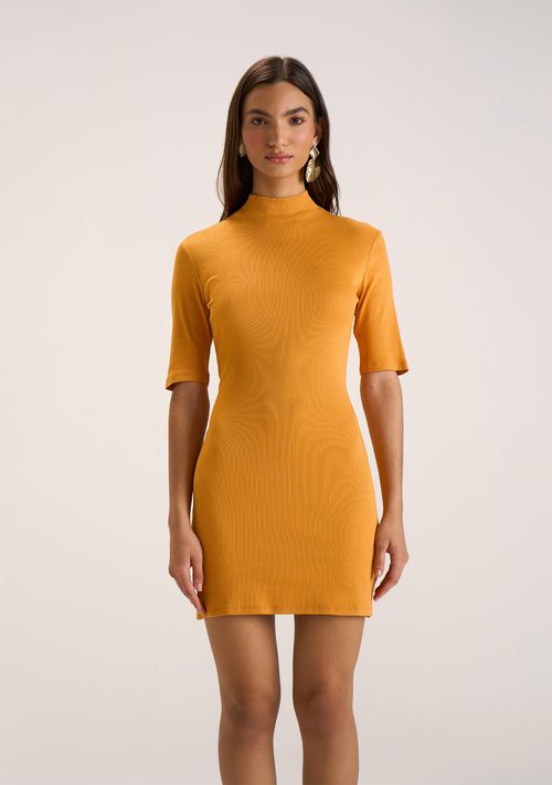 Vestido Zinco Curto Gola Alta Básico Marrom