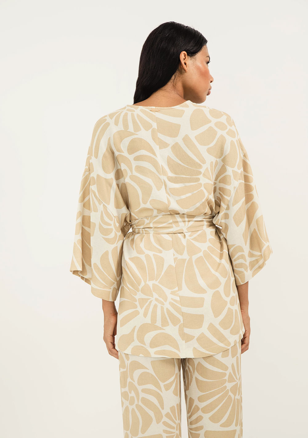Kimono Zinco Alongado Com Faixa Cru