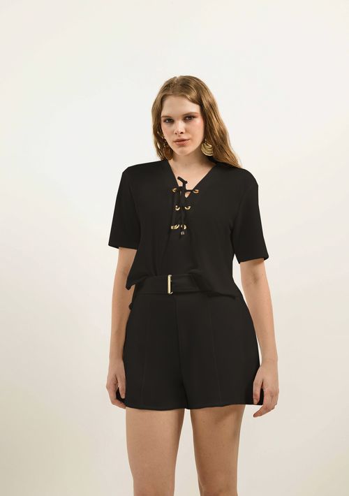 Blusa Zinco Decote V Manga Curta Detalhe Ilhós Preto