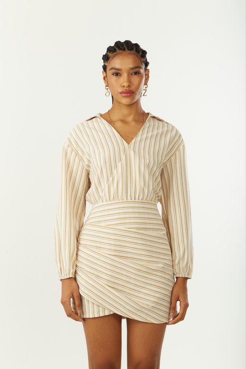 Vestido Zinco Solto Gola Clássica Manga Longa Curto Bege