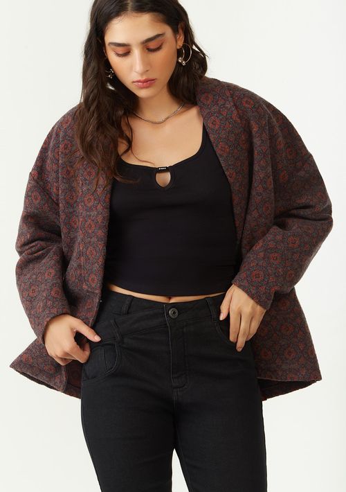 Blusa Zinco Ajustada Decote Reto Manga Curta Padrão Preto