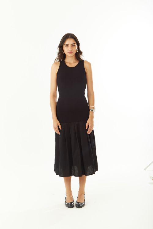 Vestido Zinco Ajustado Decote Careca Sem Manga Midi Preto