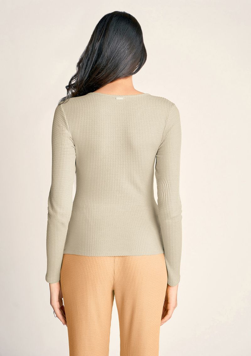 14000107653000046-3-