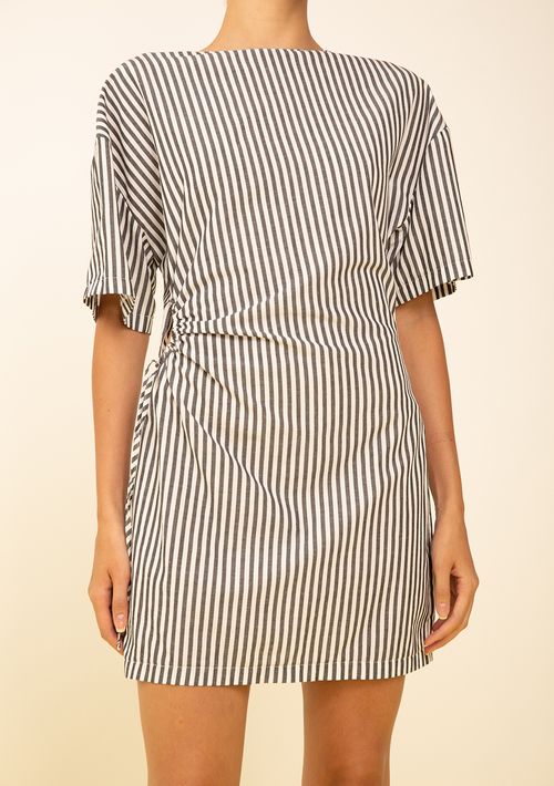 Vestido Zinco Ajustado Decote Careca Manga Curta Curto Preto