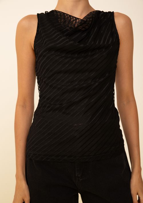 Regata Zinco Ajustada Decote Careca Padrão Preto