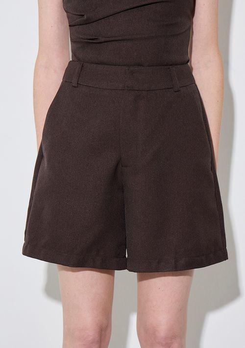 Bermuda Zinco Reta Alta Marrom